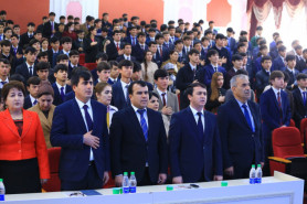 МАҶЛИСИ ТАНТАНАВӢ БАХШИДА БА 