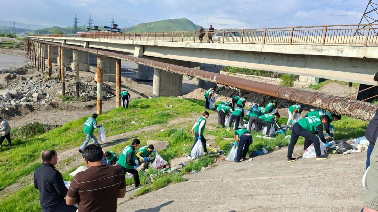 ИШТИРОК ДАР АКСИЯИ УМУМИШАҲРИИ ЭКОЛОГИИ  “САҲМИ МАН ДАР ШАҲРИ МАН”