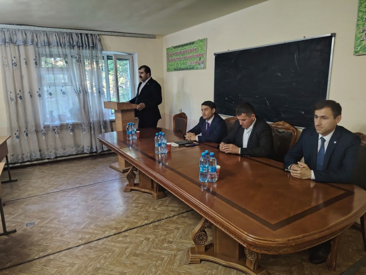 ЧОРАБИНИИ СИЁСӢ – МАЪРИФАТӢ