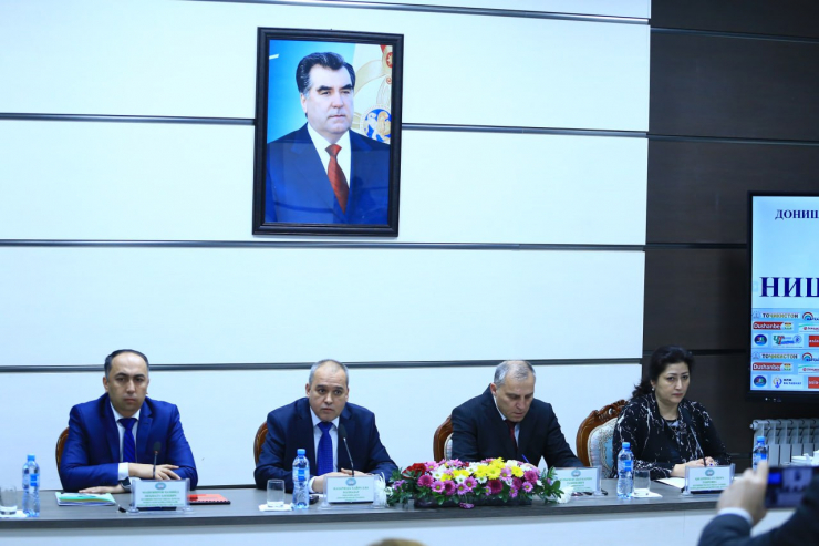 НИШАСТИ МАТБУОТӢ ДАР ДОНИШГОҲИ ДАВЛАТИИ  ТИҶОРАТИ ТОҶИКИСТОН